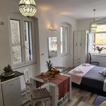 Old Square View * Spalato