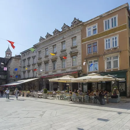 Old Square View * Split